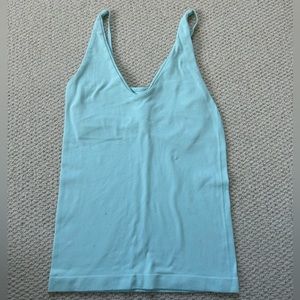 seamless v neck brami clear sea
